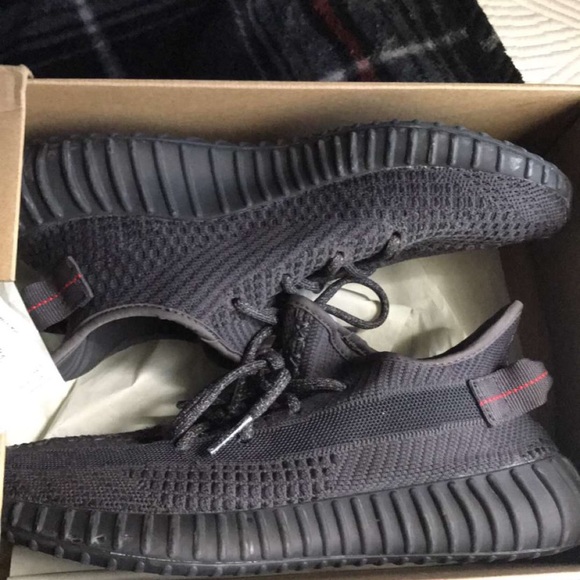 Yeezys v2 non reflective